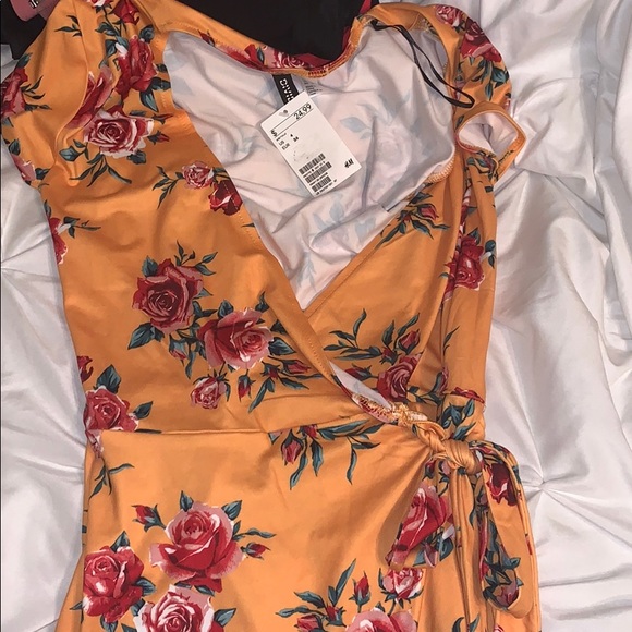 H&M Dresses & Skirts - New Size 4 H&M Dresses & Skirts - New Size 4